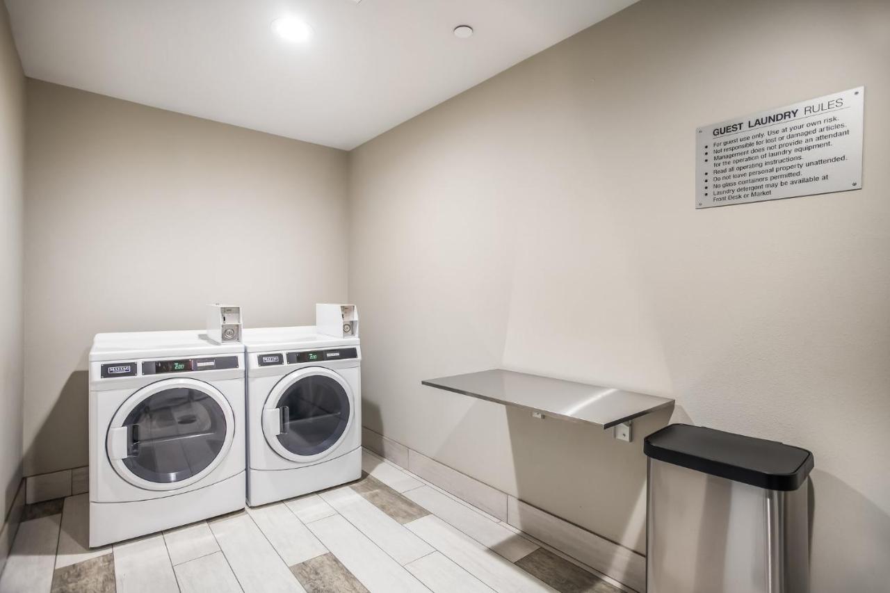 Holiday Inn Express & Suites Tulsa East - Catoosa By Ihg Esterno foto