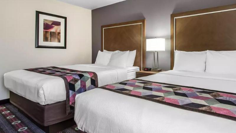 Holiday Inn Express & Suites Tulsa East - Catoosa By Ihg Esterno foto